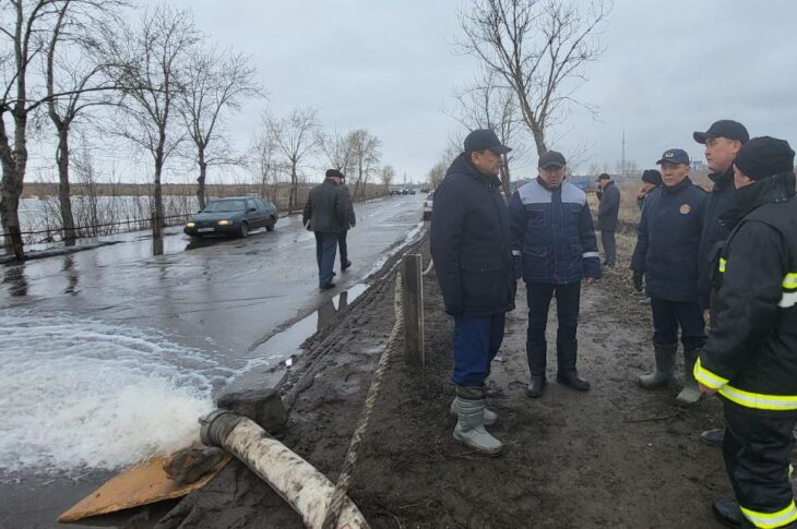 Аким СКО проверил паводковую обстановку. Сегодня Гауез Нурмухамбетов проинспектировал паводковую ситуацию в областном центре, сообщает «Законопослушный гражданин».