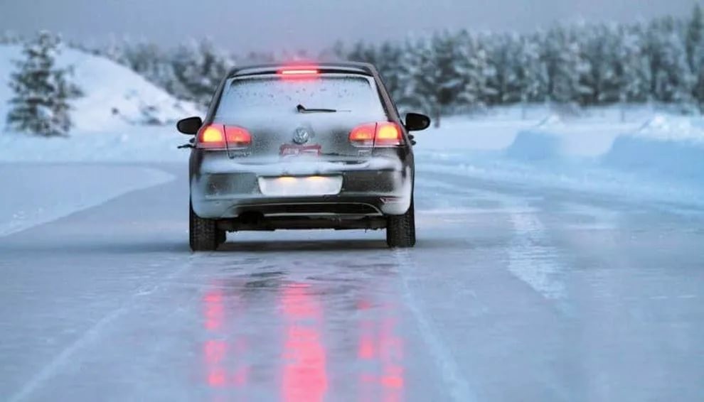 Метель в СКО: Три человека пострадали в ДТП