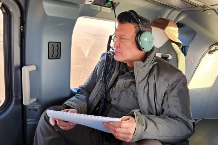 Подверженные паводкам районы облетел аким СКО