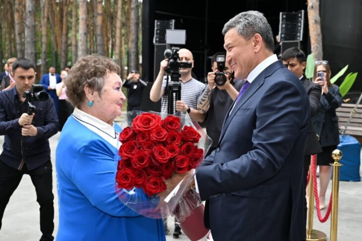 Деятелей культуры поздравил аким СКО