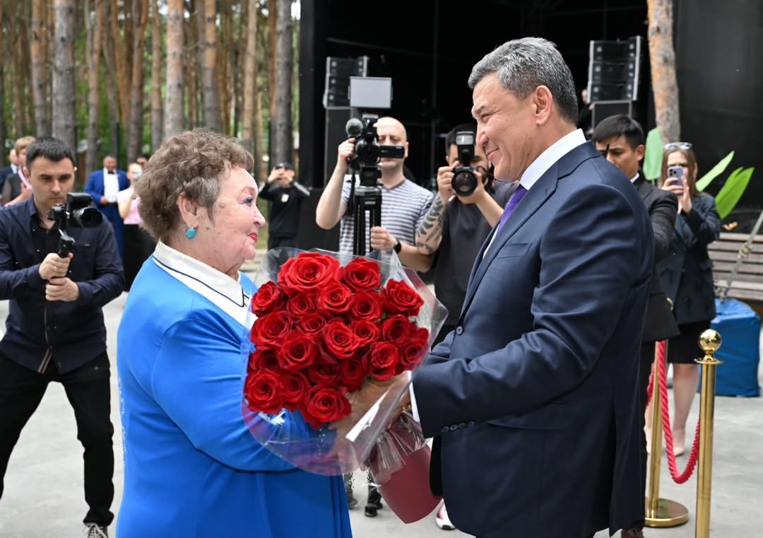 Деятелей культуры поздравил аким СКО