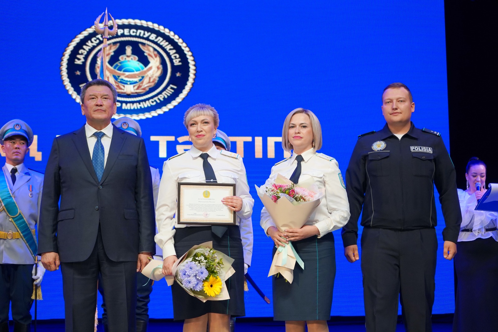 Полицейские династии наградил аким СКО