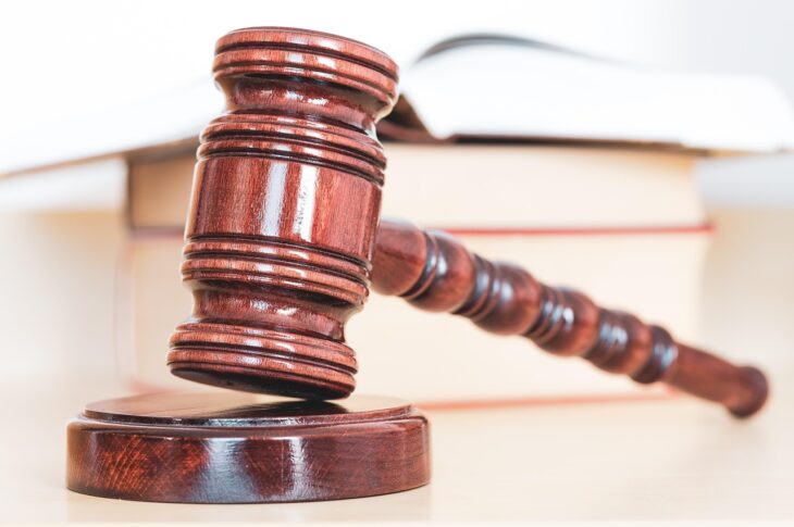 Ущерб в 100 млн тенге: двух мошенников осудили в СКО