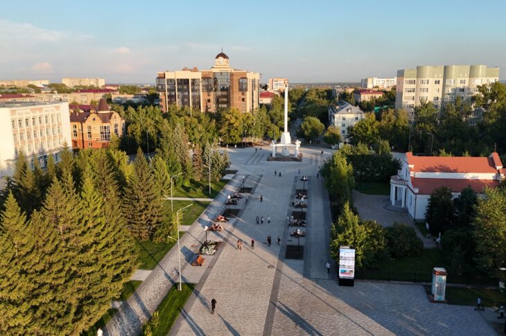 Реконструкцию улиц Конституции в Петропавловске завершат в этом году