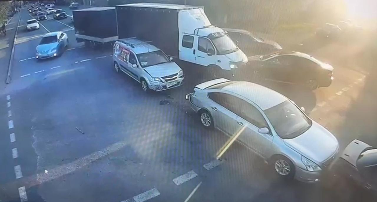 Сразу пять автомобилей столкнулись в Петропавловске