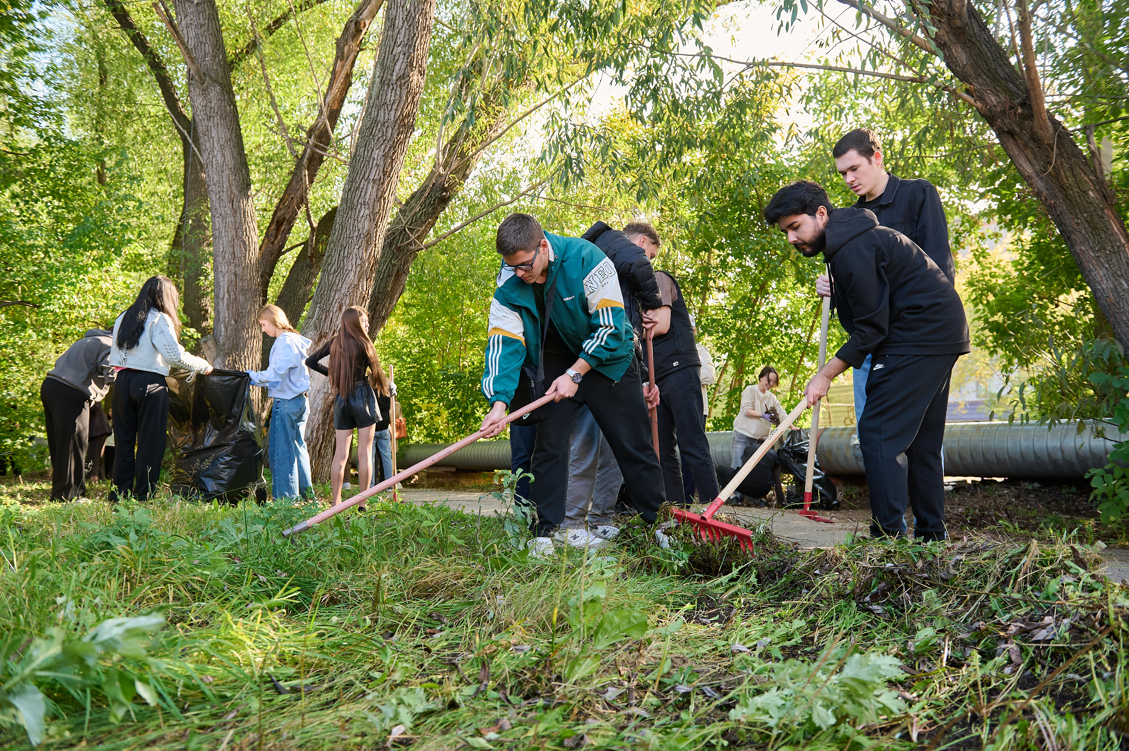 Студенты Петропавловска навели порядок у общежитий 