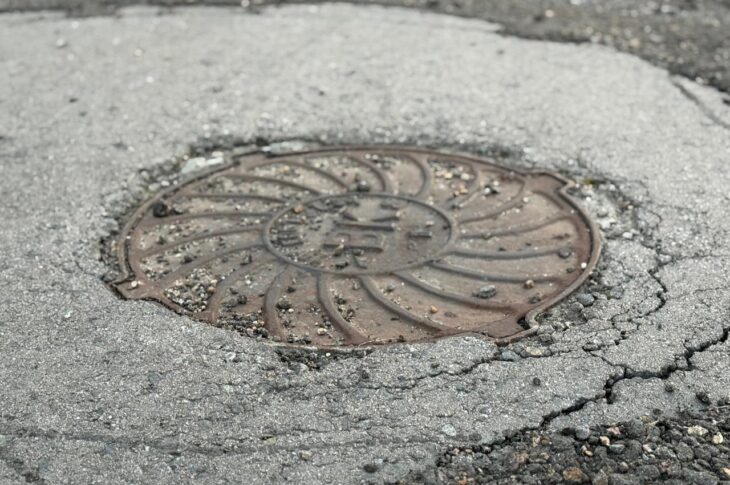 Состояние люков проверяют в Петропавловске