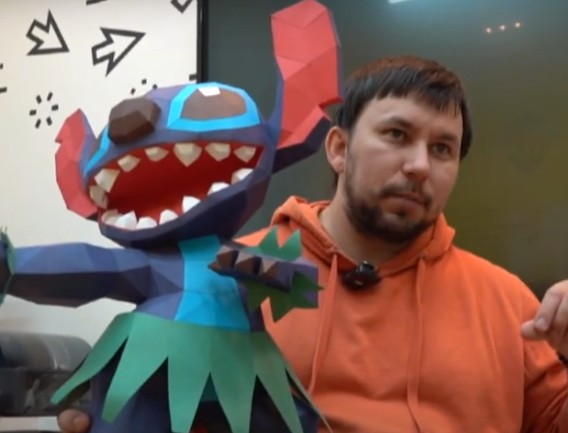 Петропавловец печатает антистресс-игрушки на 3D-принтере