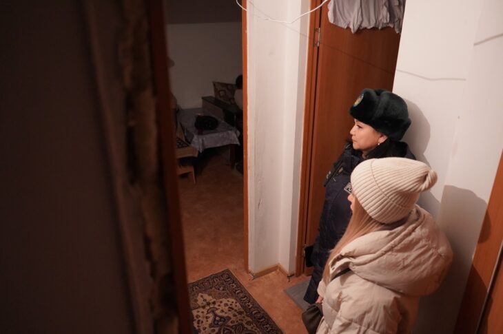 В Петропавловске полицейские проверяют неблагополучные семьи