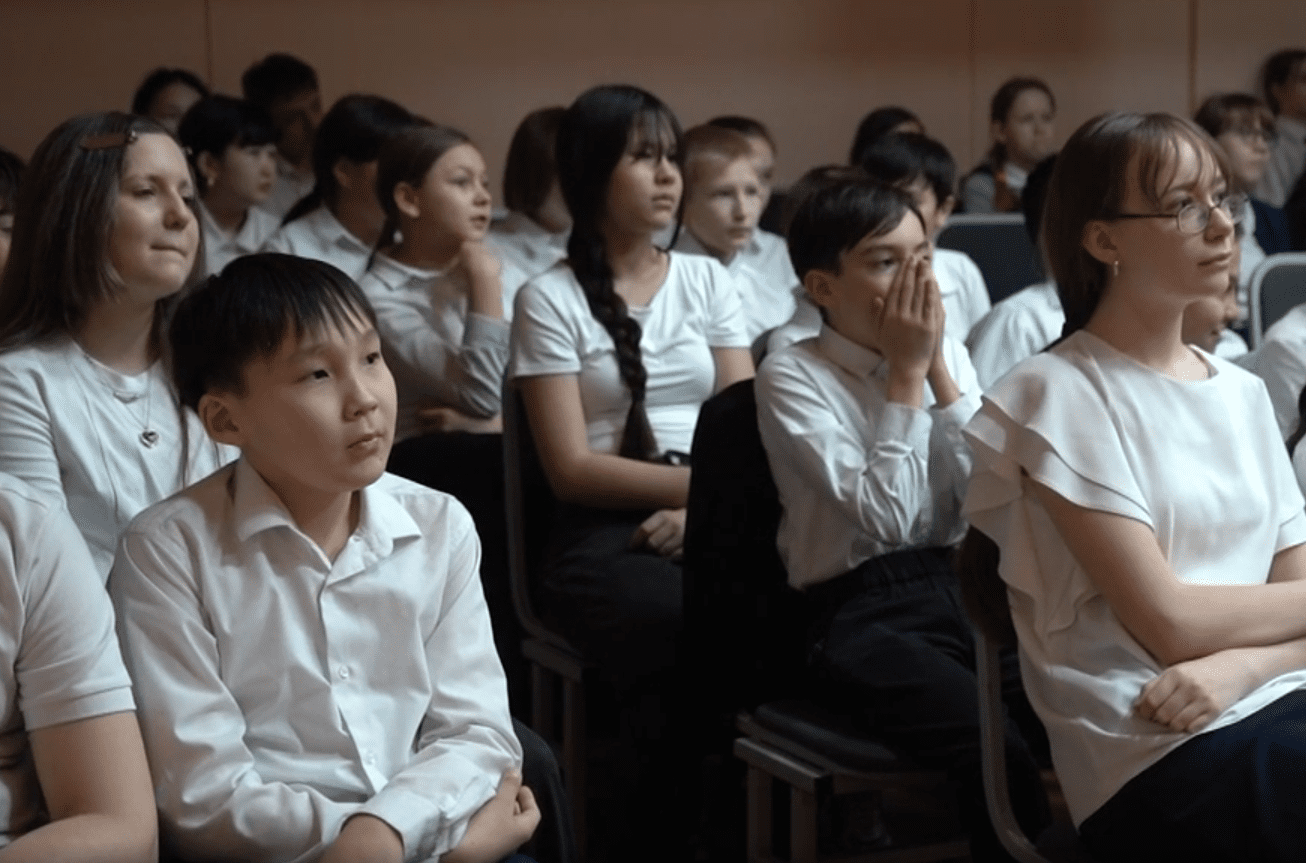 Петропавловские школьники встретились со спортивной героиней