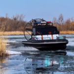 На аэролодке спасатели добрались до тонувшего мужчины в СКО