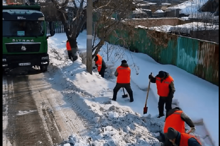 Ливневки чистят в Петропавловске