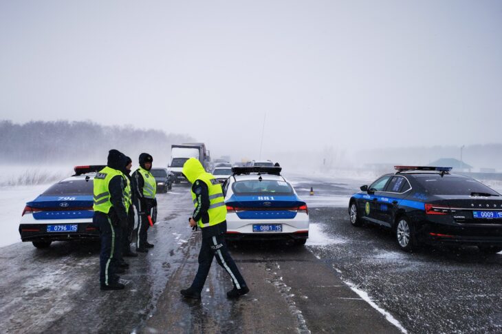 Около 200 автомобилей скопилось у Петропавловска