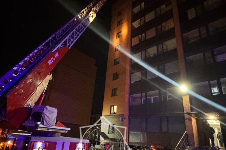 Более 100 человек эвакуировали из многоэтажки в Петропавловске