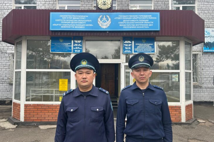Женщину вызволили из ледяной воды полицейские в СКО
