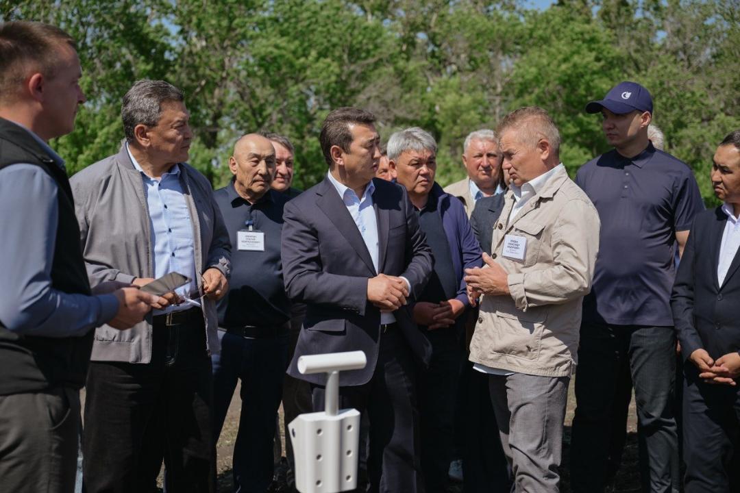 Темпы посевной в  СКО оценил министр сельского хозяйства