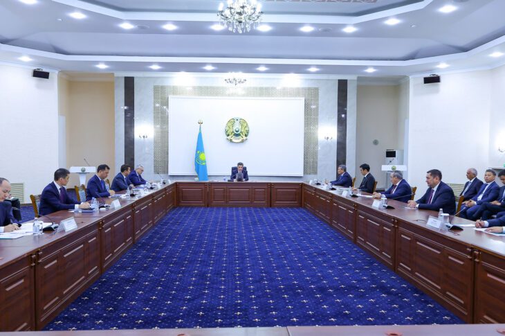 Совещание по развитию АПК провел Олжас Бектенов в СКО