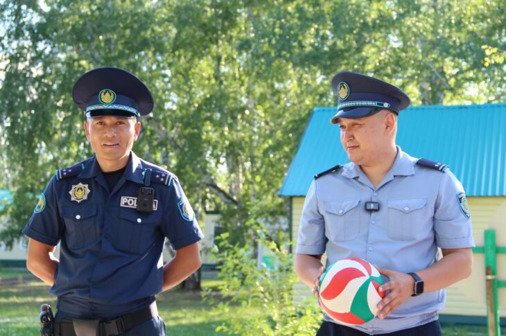 Полицейские патрулируют детские лагеря в СКО