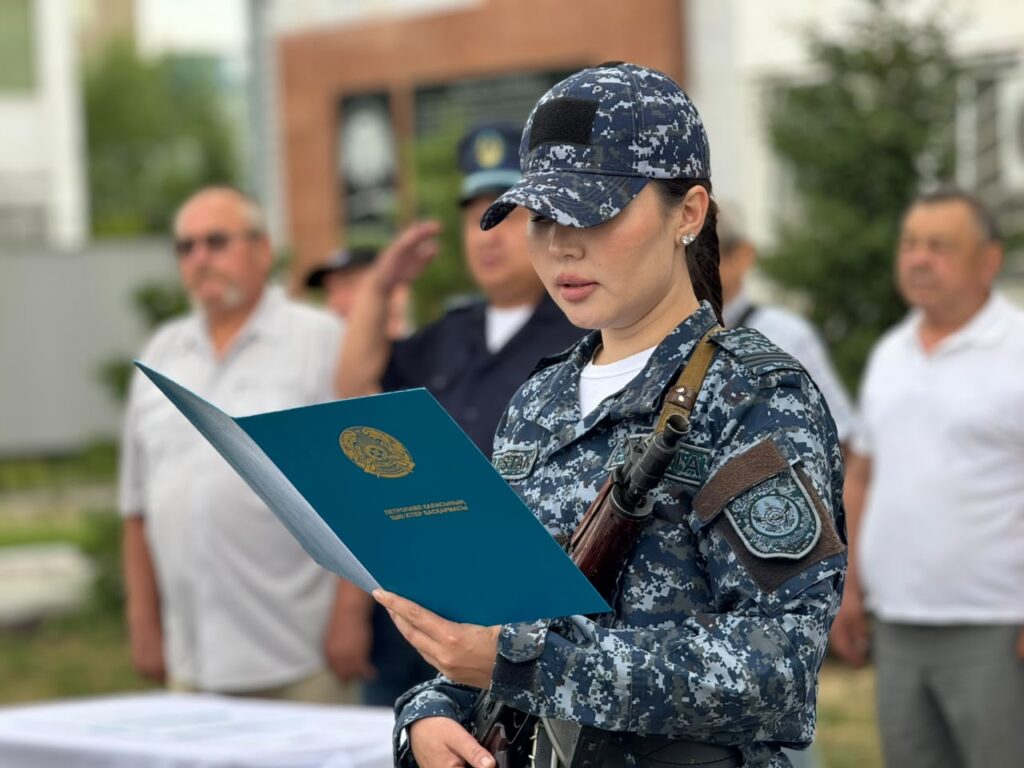 10 молодых полицейских приняли присягу в Петропавловске