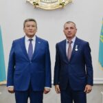 Юбилейные медали к 30-летию Парламента вручили жителям СКО