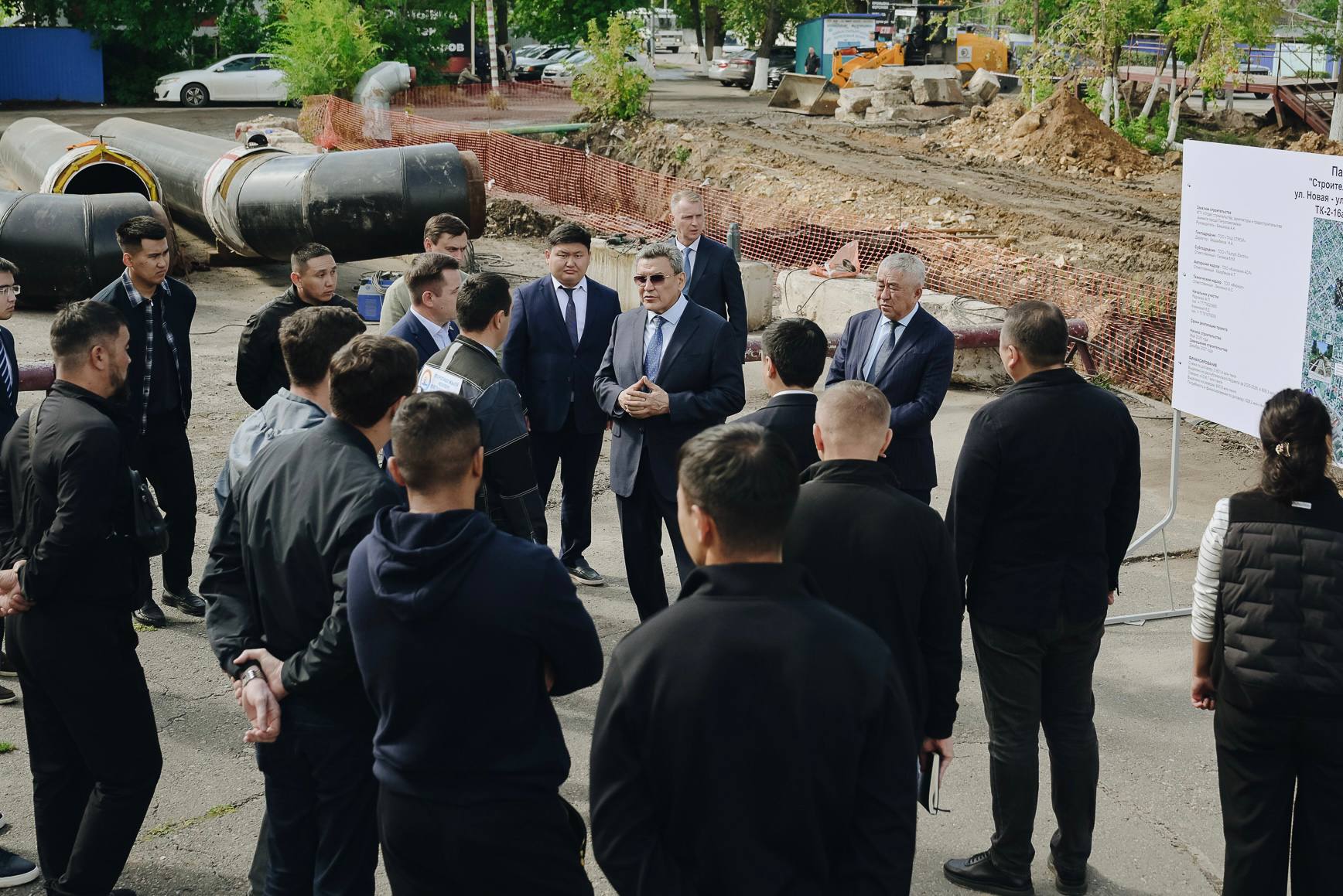 Строительные площадки Петропавловска посетил аким СКО