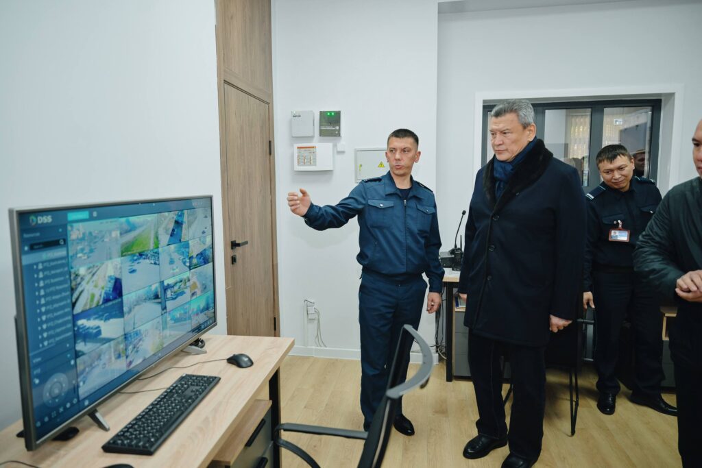 Отдел полиции Петропавловска посетил аким СКО